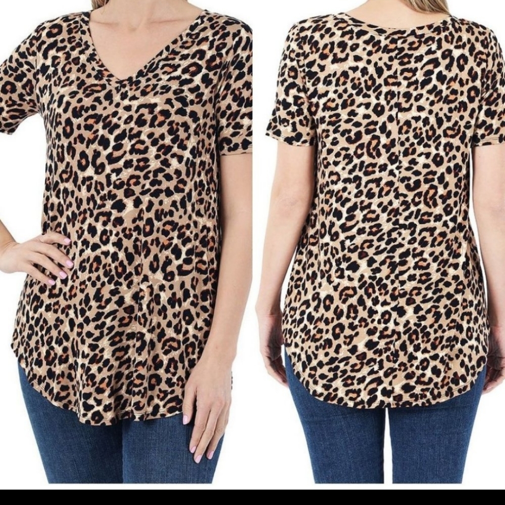 Leopard Print V-Neck Round Hem Top - Picture 2 of 2